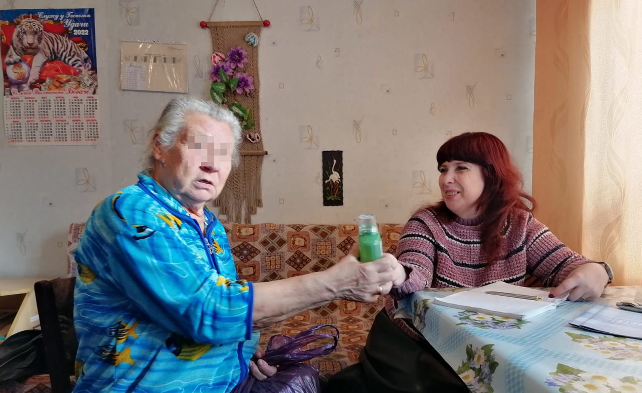 Когда больше некому прийти на помощь: история 81-летней Людмилы Петровны