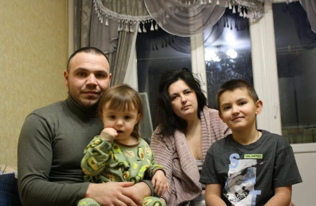 “Иди, Лера, иди”: молодая мама борется за возможность ходить и сказать своим детям “Я тебя люблю”