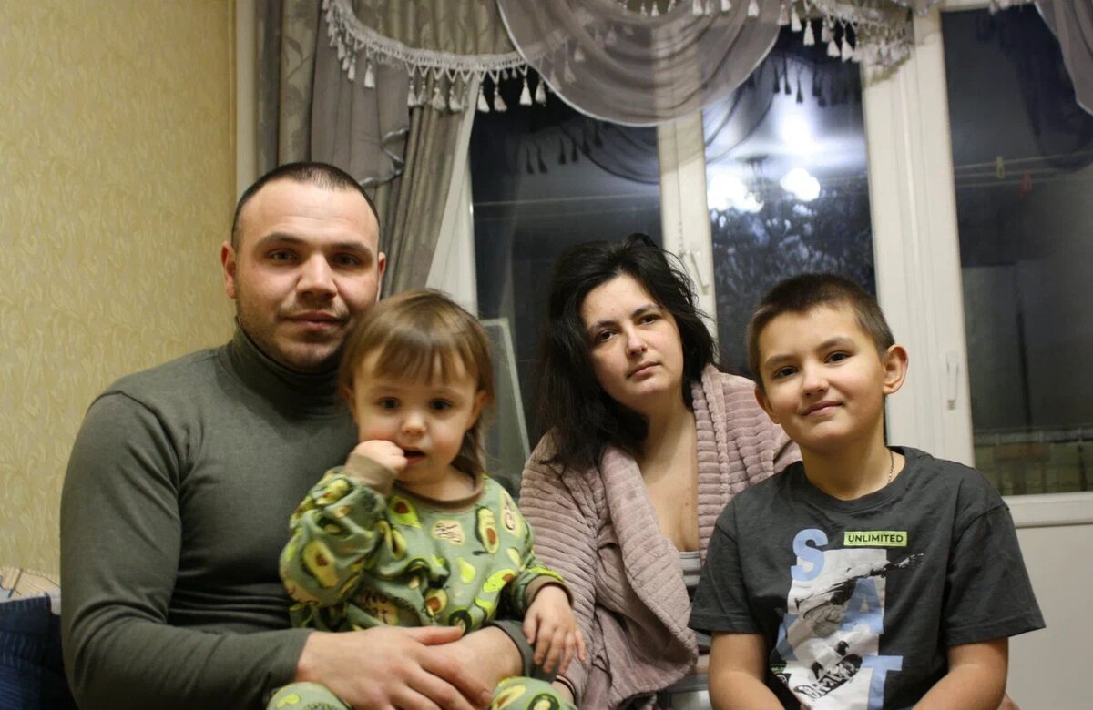 “Иди, Лера, иди”: молодая мама борется за возможность ходить и сказать своим детям “Я тебя люблю”
