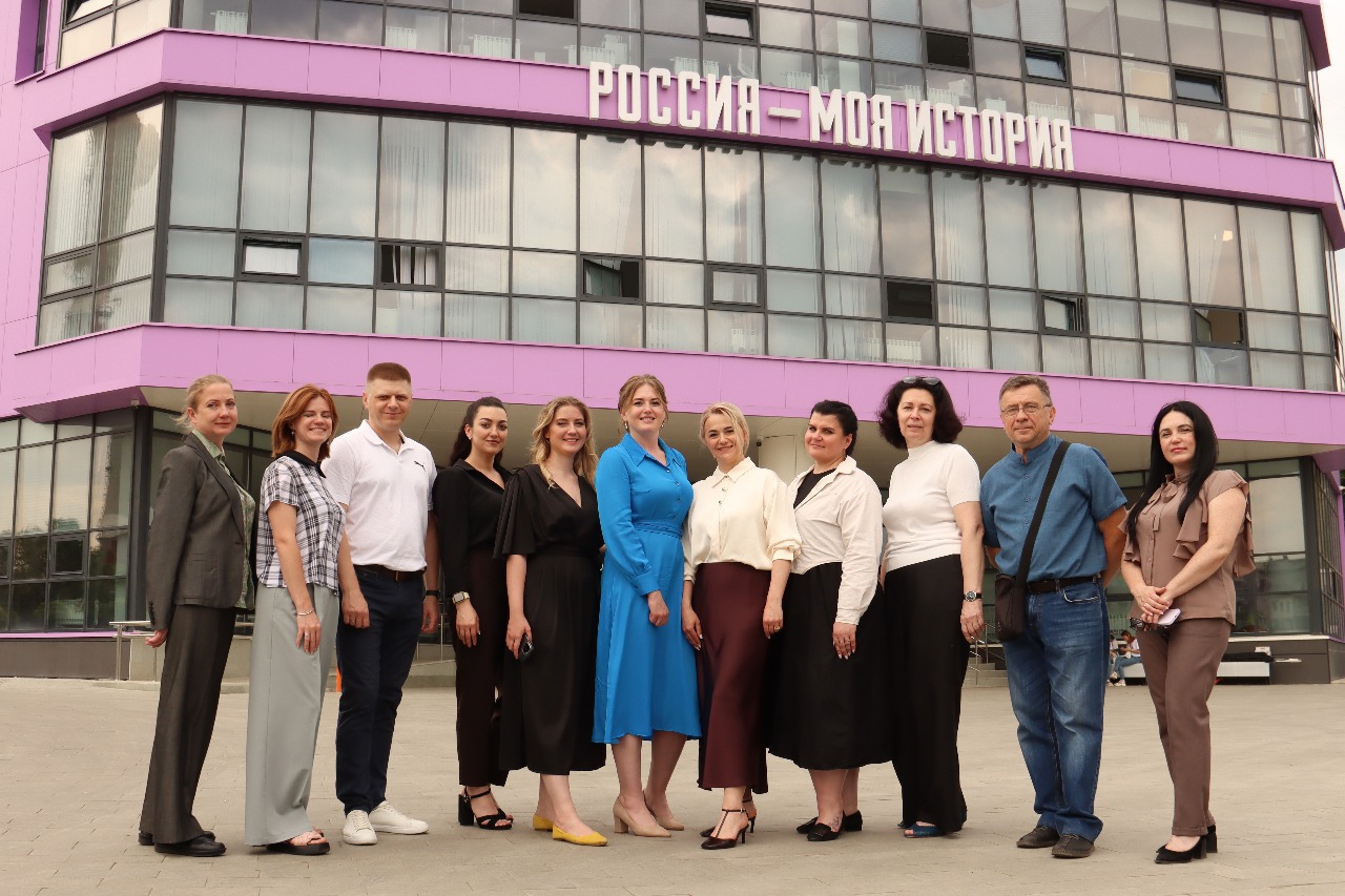 «Ясный маршрут», или Почему в помощи людям один в поле не воин