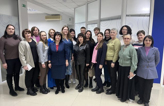 В ЛНР прошел круглый стол по итогам пилотного проекта «На стороне семьи»