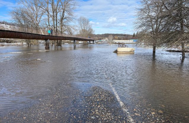 Один день из жизни фонда, Или как мы перебирались через реку, чтобы доставить помощь семье