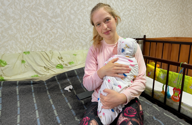 Маме и новорожденной Даше нужна помощь, чтобы не попасть в приют
